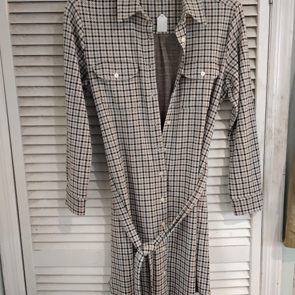 Land send long sleeves Dress